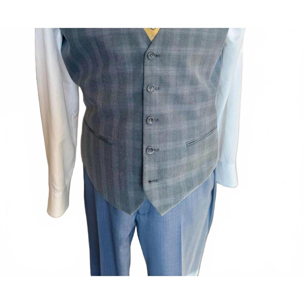 NEW PEERLESS men's plaid vest in grey